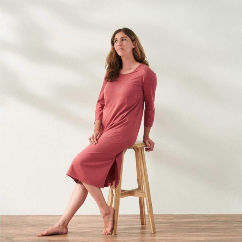 Coyuchi Women's Solstice Organic Nightgown, XS, Rosehip color